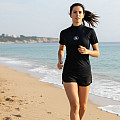 Dámské lycrové triko Aqua Lung RASHGUARD SLIM FIT černá krátký rukáv